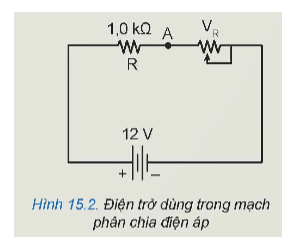 Quan sát sơ đồ mạch điện Hình 15.2 trang 75 Công nghệ 12